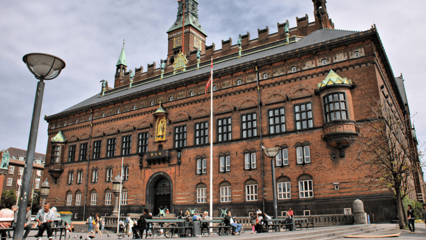city-hall-square-quang-truong-toa-thi-chinh-copenhagen-2