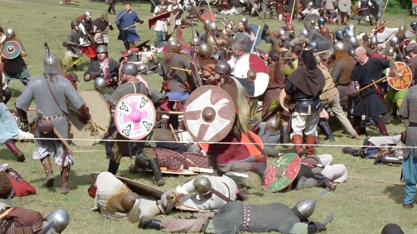 Cuộc chiến giả tại lễ hội Moesgard Viking Moot