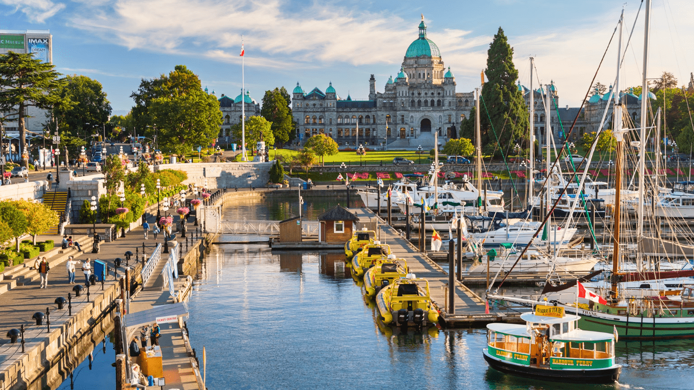 dao-Victoria-thu-phu-British-Columbia