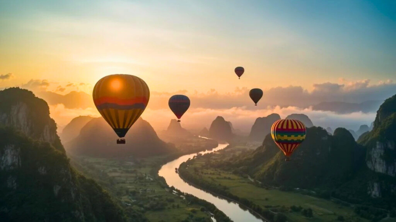 Trải nghiệm khinh khí cầu tại Lào