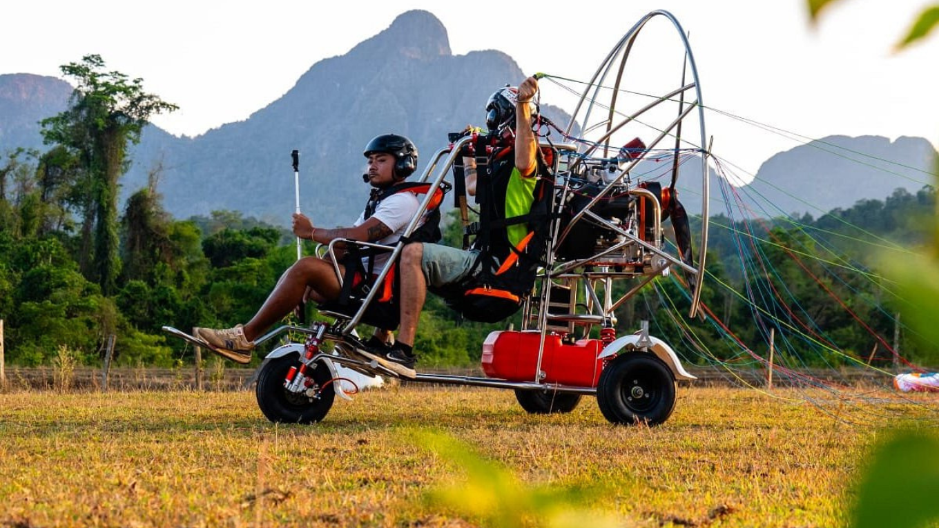 Paramotor Lào 3