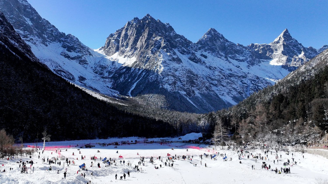 TRUNG QUỐC | CÔNG VIÊN GẤU TRÚC - CỬU TRẠI CÂU - TRƯỢT TUYẾT TẤT BẰNG CÂU - THÀNH ĐÔ | 6N5Đ | NOSHOP