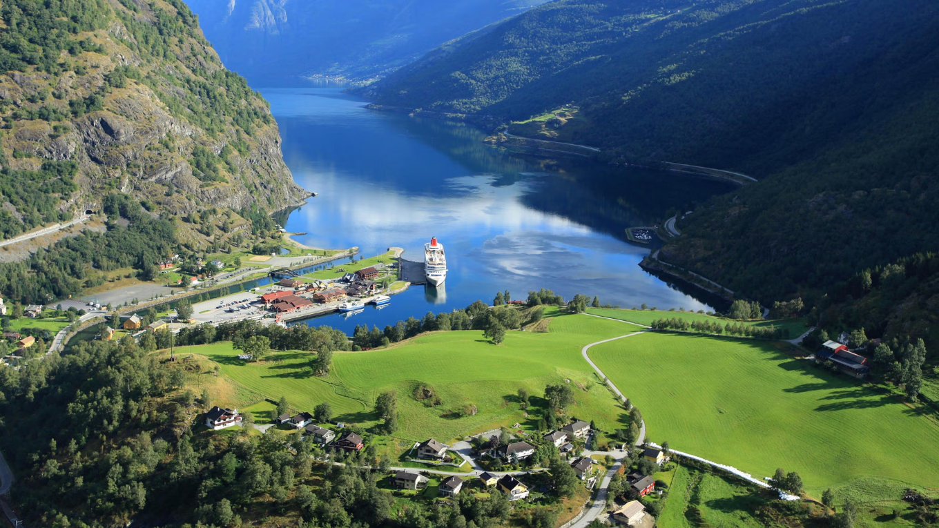 BAC AU - DU THUYEN FLAM DEN GUDVANGEN