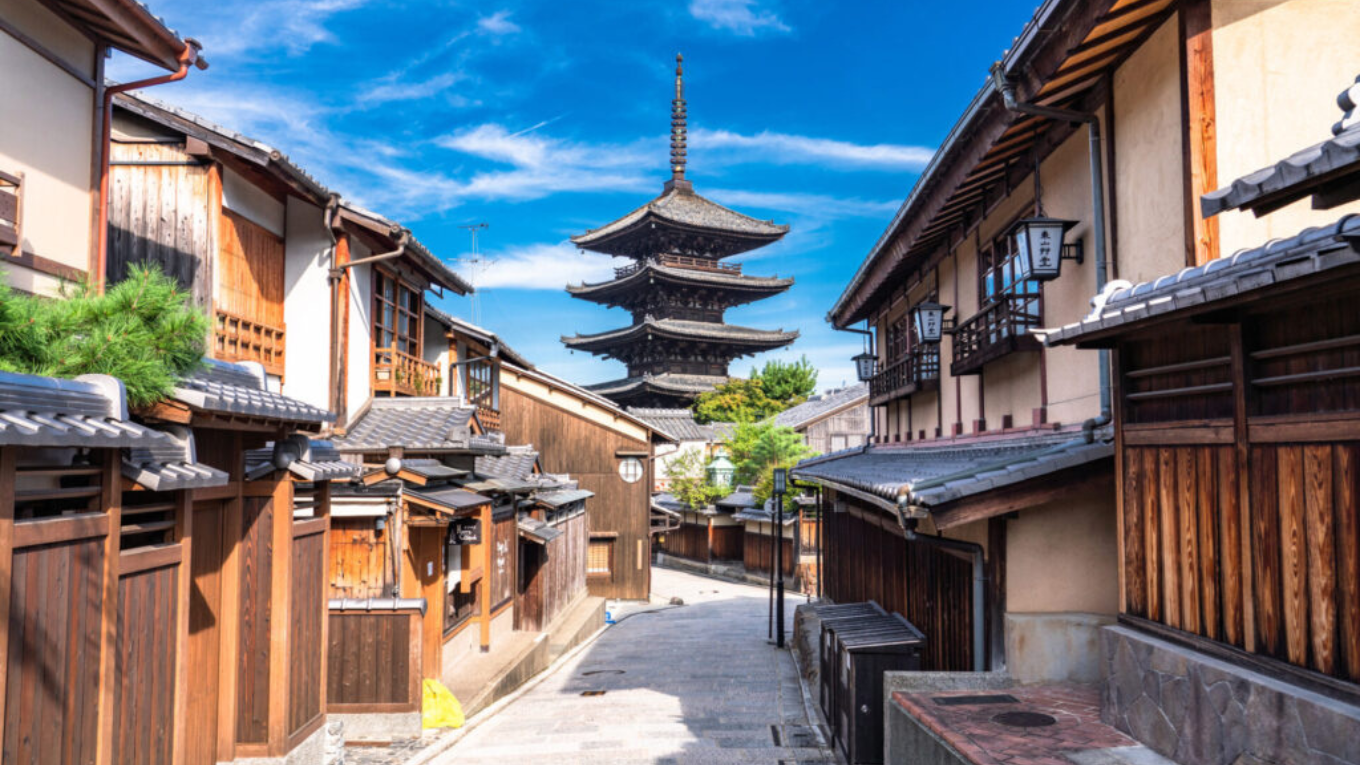 Chua Toji Kyoto mua thu
