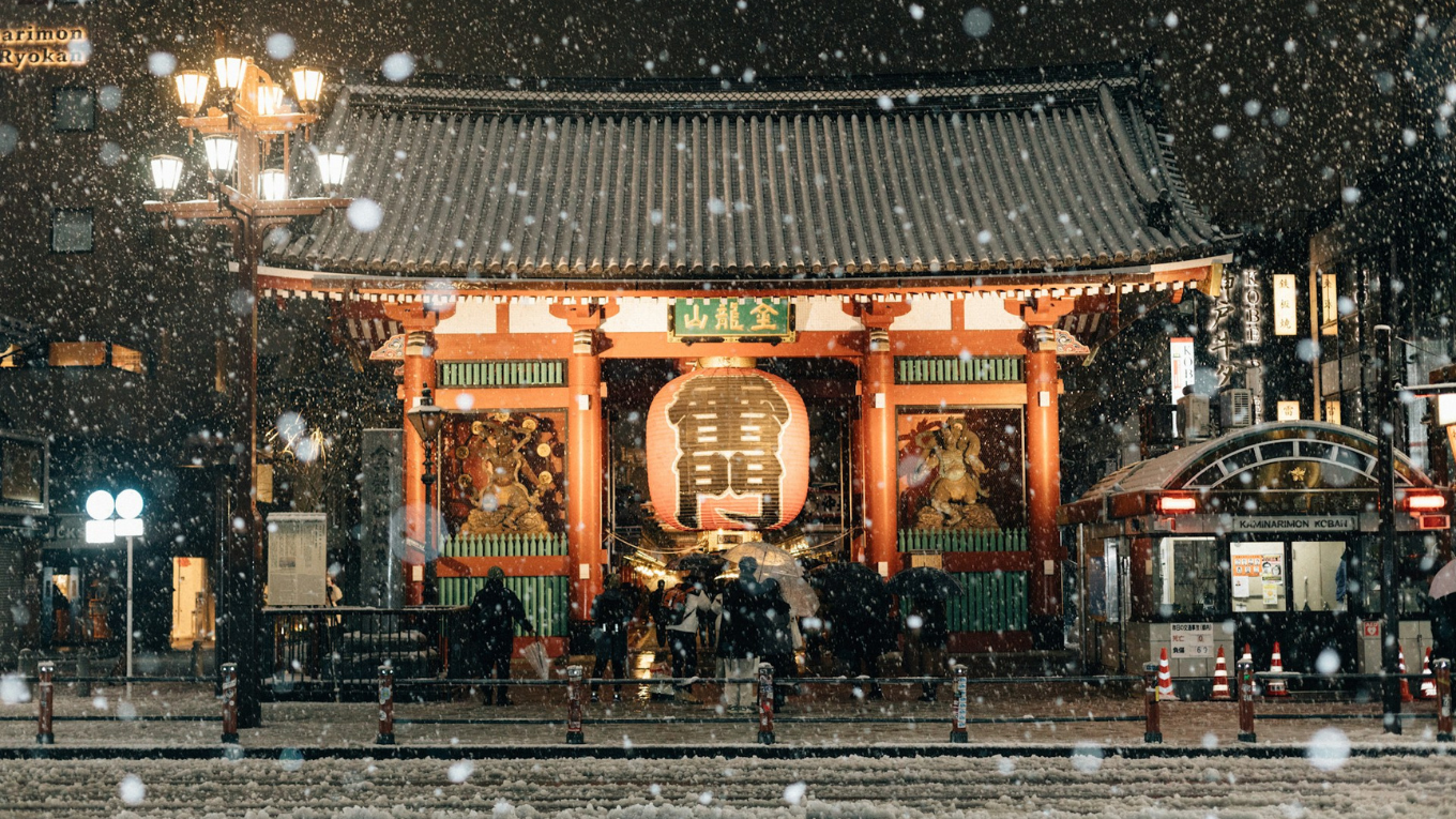 Nhat Ban Asakusa Kannon tuyet