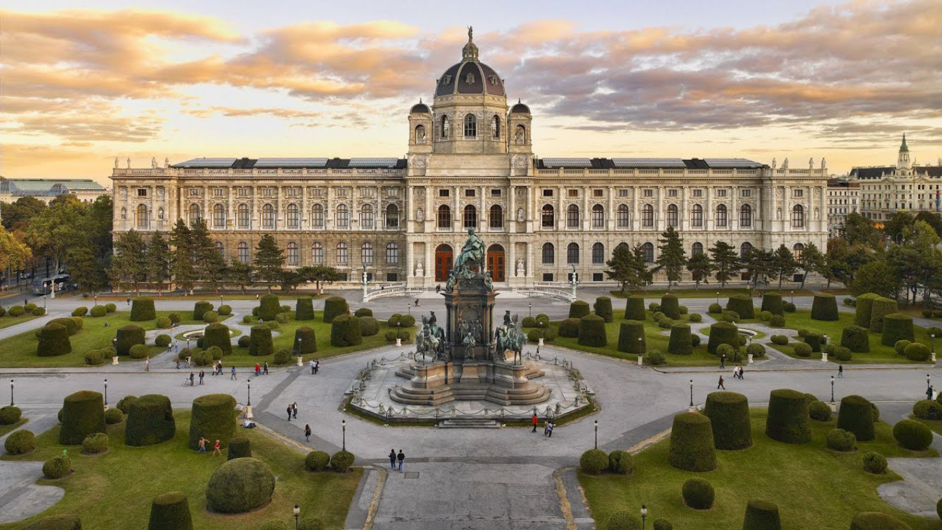 Quảng trường Maria-Theresien-Platz Vienna