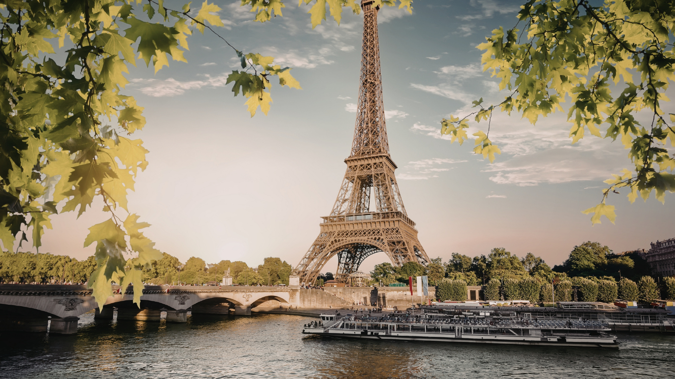 Tay Au - Song Seine cua Paris